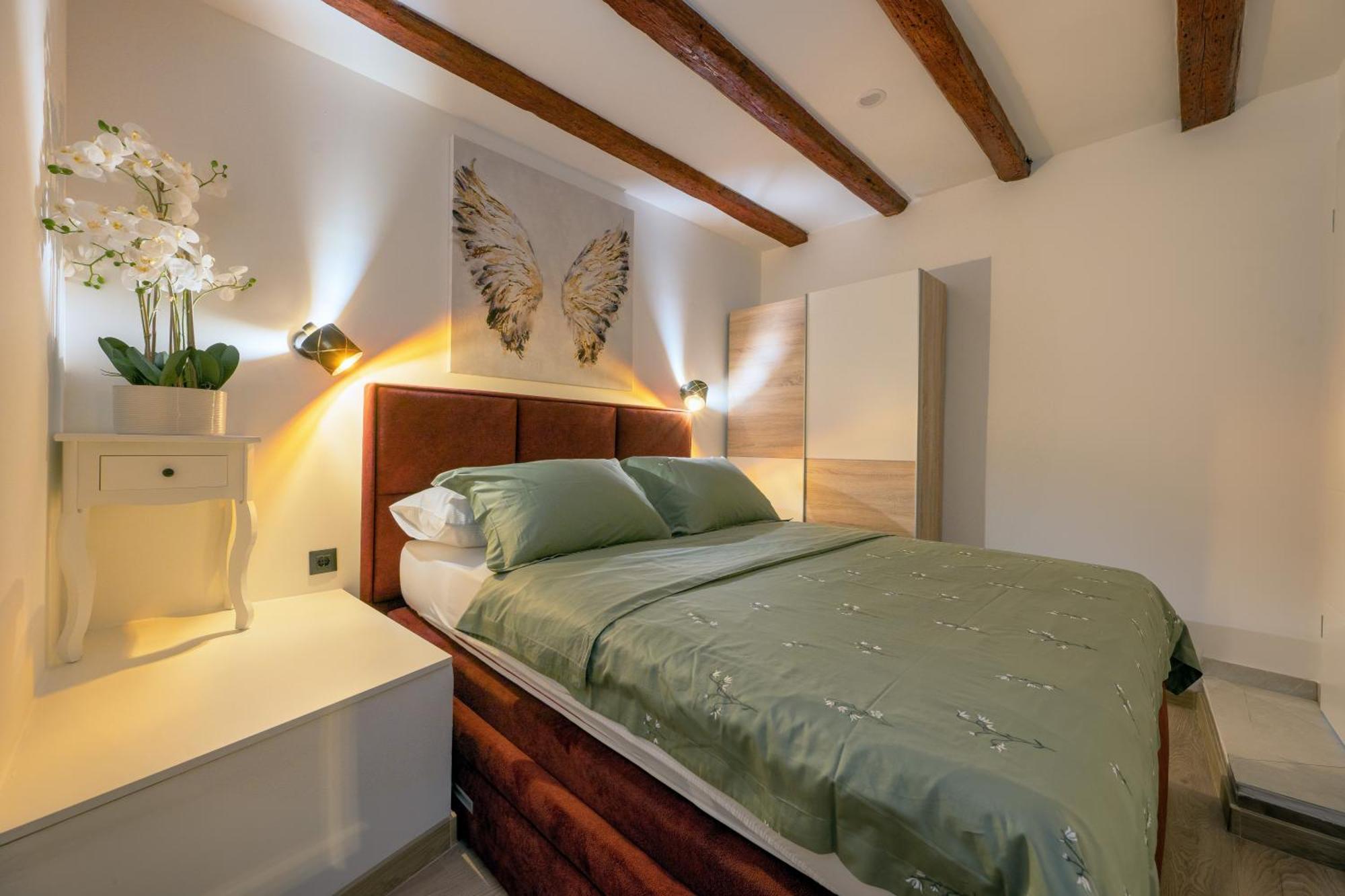 דירות ספליט Bernard Deluxe Renovated Peaceful Old Town Gem מראה חיצוני תמונה